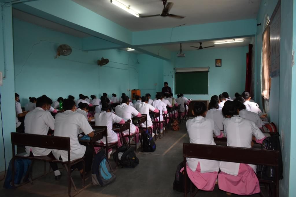 Maitri College of Nursing Durg Classroom photo 1